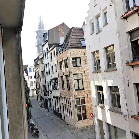 Apartment Urban - Peacefull And Cozy Spot In Historical Center Antwerp